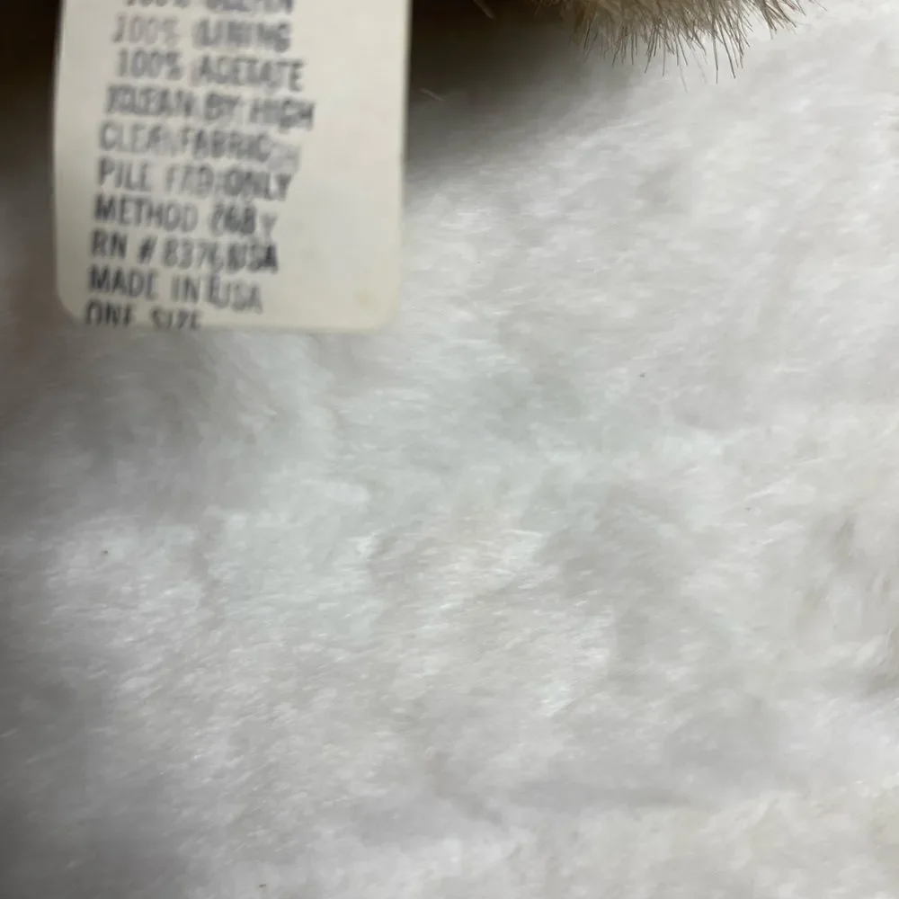 NWT Charta light brown faux fur hat one size